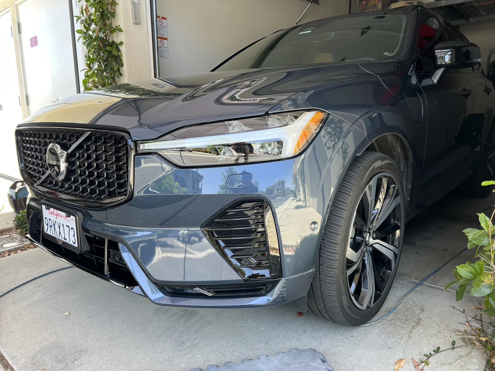 Mobile bumper repair corner refinish by Auto Cosmetic Solutions in Foothill Ranch, Orange County